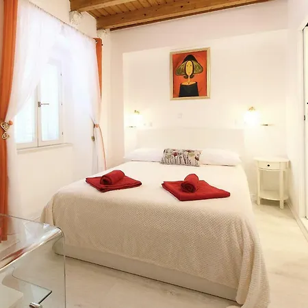 Angelus 3*