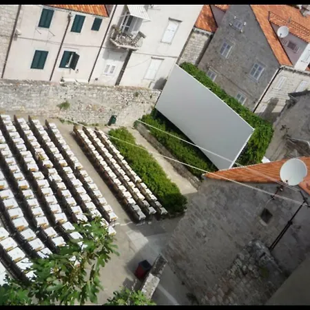 Angelus דוברובניק